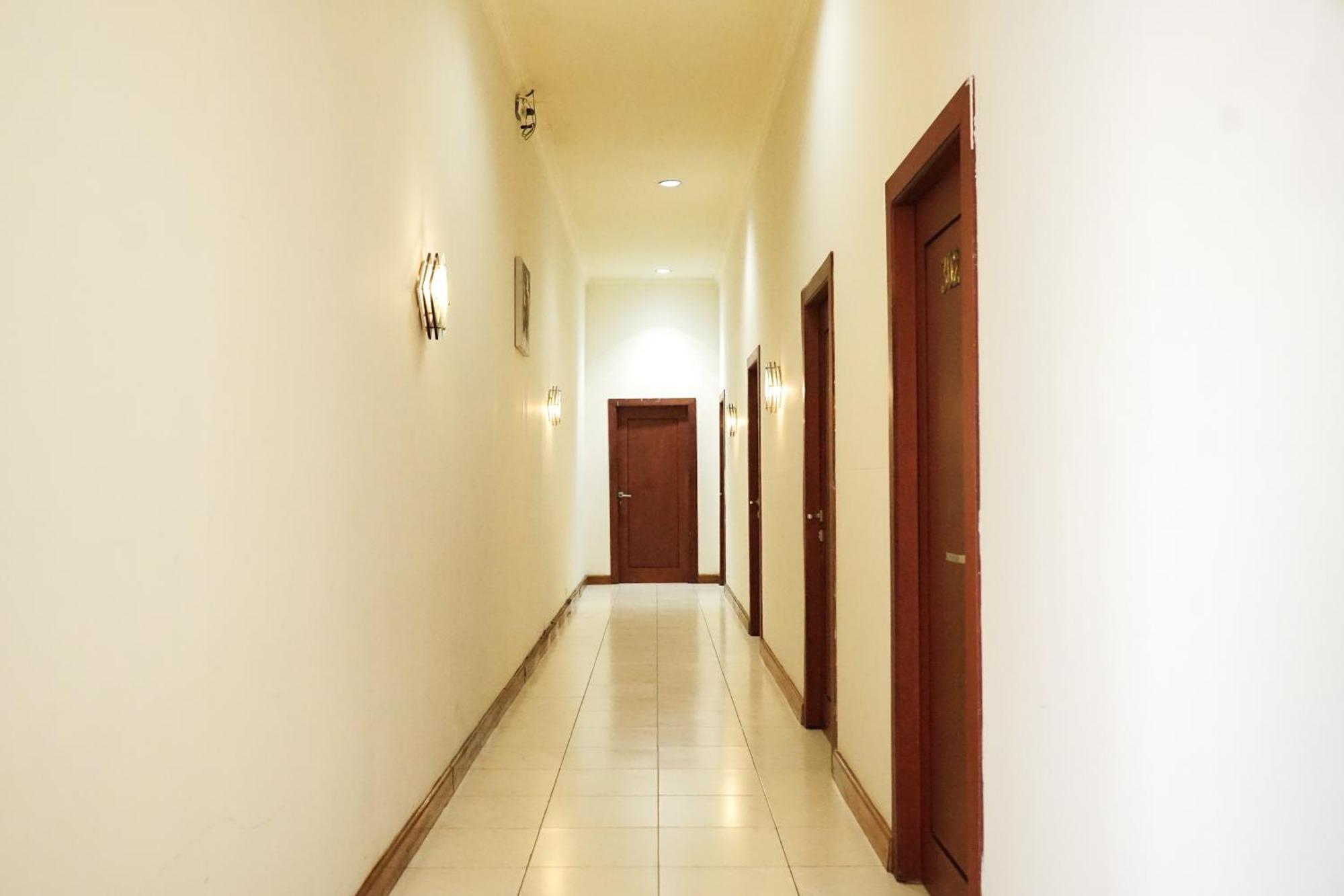 Urbanview Hotel Ratu Elok Syariah Banjarbaru By Reddoorz Martapura  Exterior foto